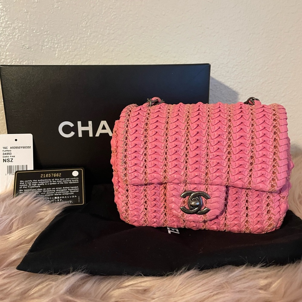 Chanel mini square crochet in pink